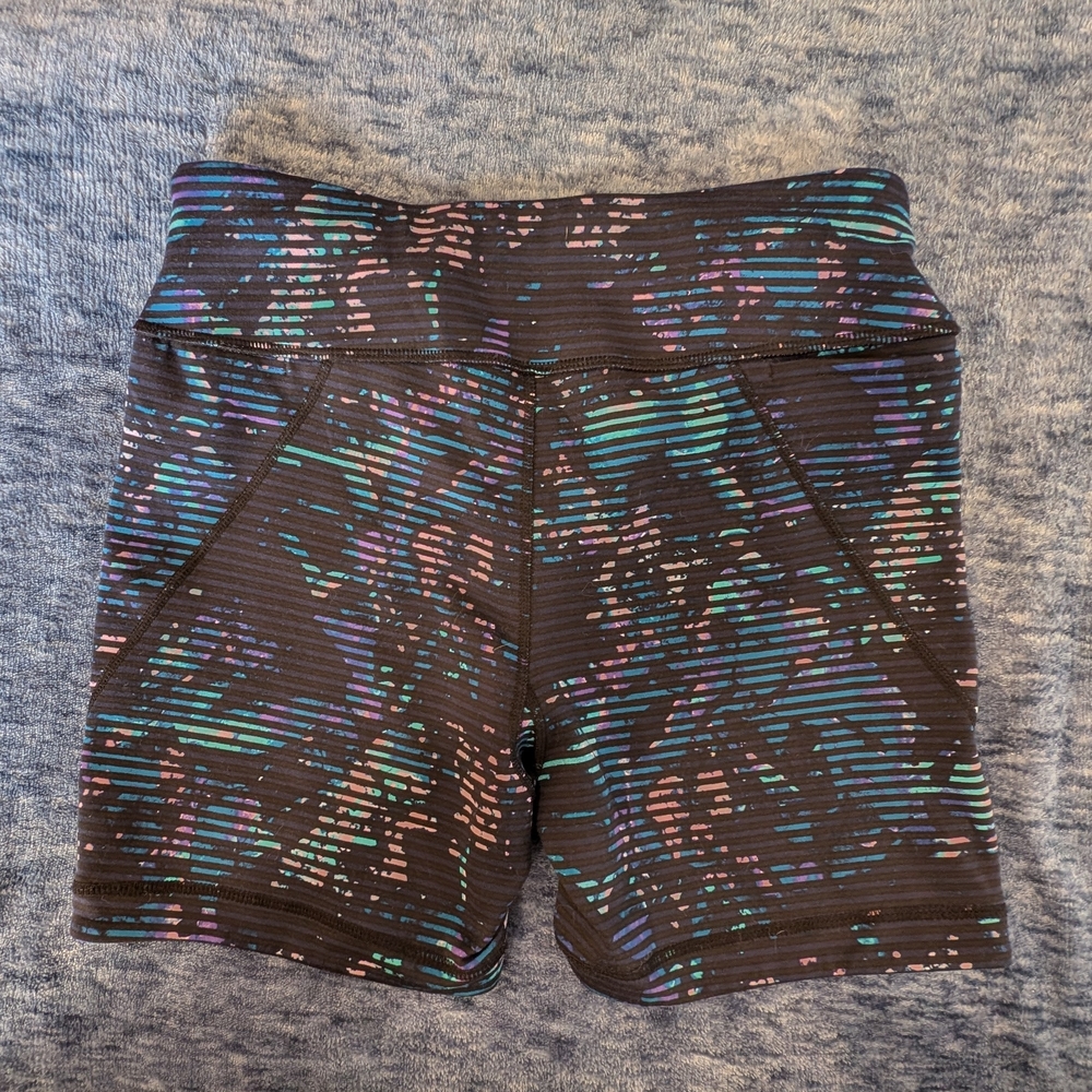Title Nine XS Women’s Black Multicolor Spandex Shorts - Picture 4 of 8